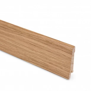 Плинтус шпонированный Lab Arte Oak Nature 70х15х2500 в интерьере