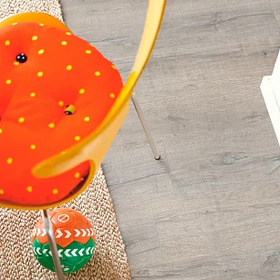 Плитка ПВХ Pergo Classic Plank Glue V3201-40037 Дуб Королевский Серый 1256*194*2,5 (3,655) текстура